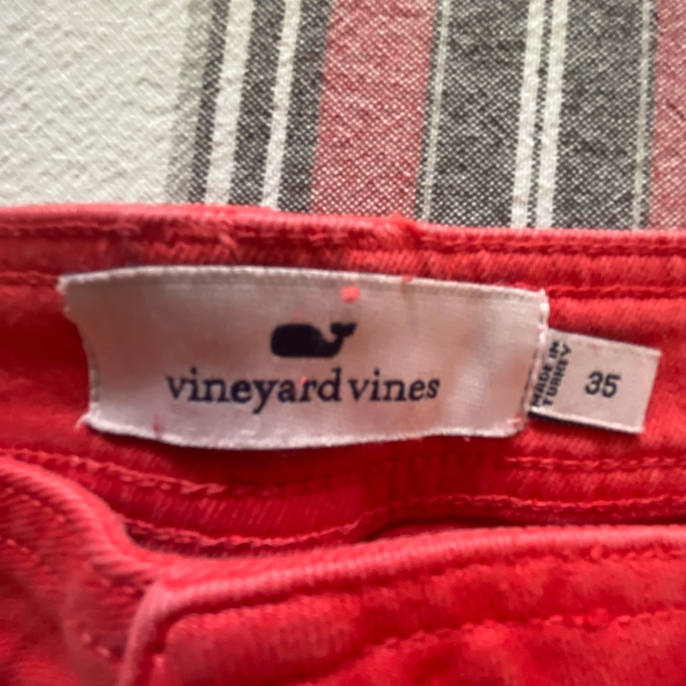 Vineyard vines coral colored chinos